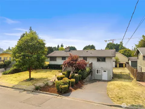21443 13th Ave S, Des Moines, WA 98198