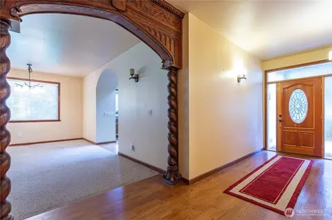 Entry Way - 918 Citadel Dr, Everson, WA 98247 photo 1 of 2