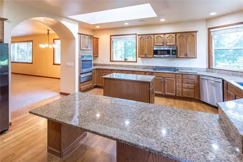 Kitchen - 918 Citadel Dr, Everson, WA 98247 photo 1 of 4
