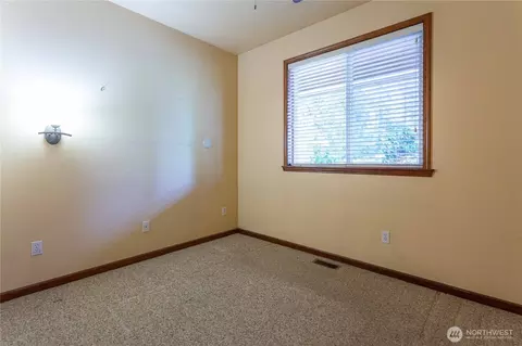 Bedroom - 918 Citadel Dr, Everson, WA 98247 photo 2 of 3