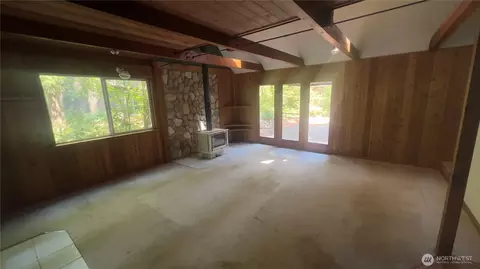 Living - 172 Midway Rd, Carson, WA 98616 photo 1 of 3