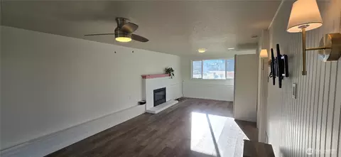 Living - 115 E Roberts Pl, Sequim, WA 98382 photo 4 of 6
