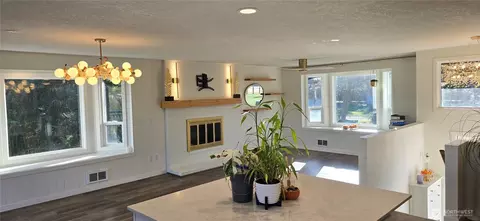 Living - 115 E Roberts Pl, Sequim, WA 98382 photo 2 of 6
