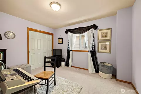 Bedroom - 4610 146th Pl SE, Bothell, WA 98012 photo 2 of 2