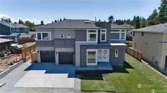 1237 S 234th Dr, Des Moines, WA 98198