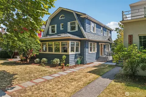 5248 17th Ave NE, Seattle, WA 98105