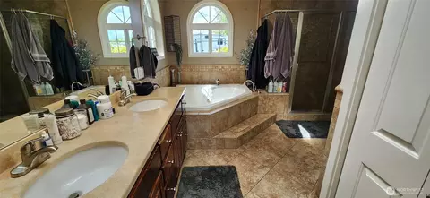 23715 SE 471st St, Enumclaw, WA 98022 photo 8
