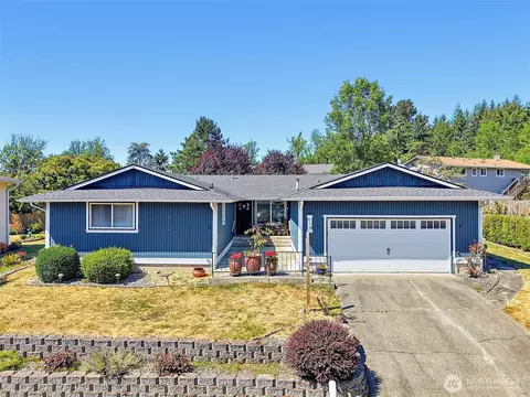 914 S 30th Pl, Renton, WA 98055