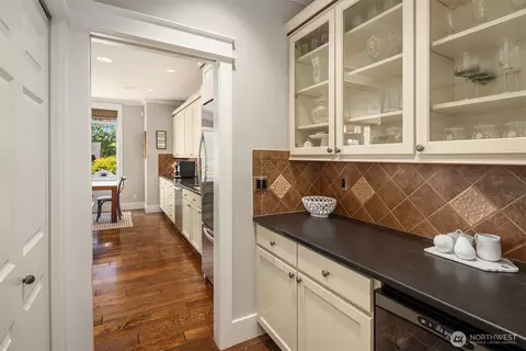 Kitchen - 1109 33rd Ave E, Seattle, WA 98112 photo 6 of 6