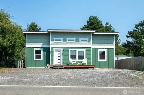 320 Marine View Dr SW, Ocean Shores, WA 98569
