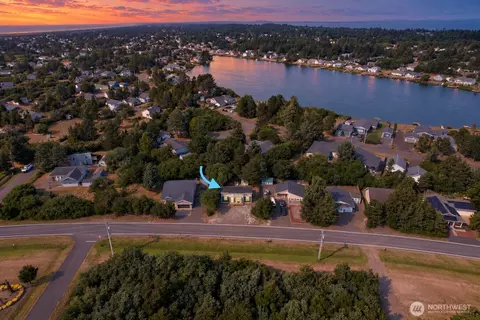 320 Marine View Dr SW, Ocean Shores, WA 98569
