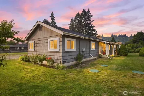 14937 133rd Ave SE, Renton, WA 98058