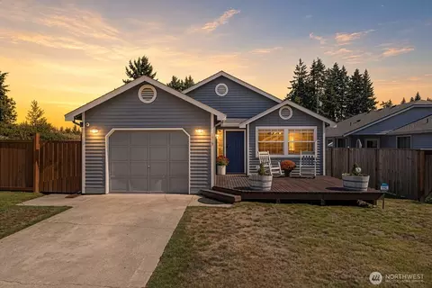 1737 W 15th St, Port Angeles, WA 98363