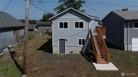 102 N Martin St, Aberdeen, WA 98520