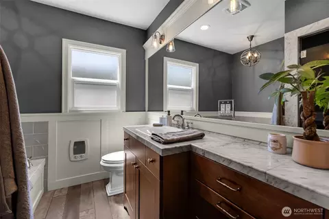 Bath - 1729 23rd Ave, Longview, WA 98632 photo 1 of 1