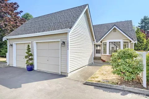 10063 Wallingford Ave N, Seattle, WA 98133