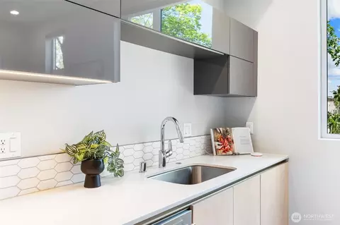 Kitchen - 305 17th Ave E, Seattle, WA 98112 photo 5 of 5