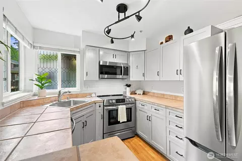 Kitchen - 3903 243rd Pl SE #N301, Bothell, WA 98021 photo 2 of 5