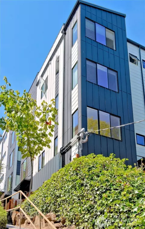 Exterior - 435 19th Ave E, Seattle, WA 98112 photo 1 of 3