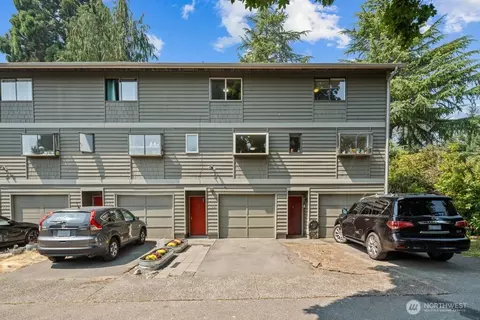 702 NW 189th Ln, Shoreline, WA 98177