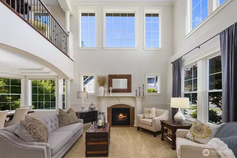 Living - 897 Spaulding Cir, Buckley, WA 98321 photo 2 of 4