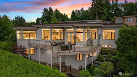 7619 115th Pl NE, Kirkland, WA 98033