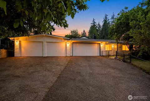 853 S 306th St, Federal Way, WA 98003