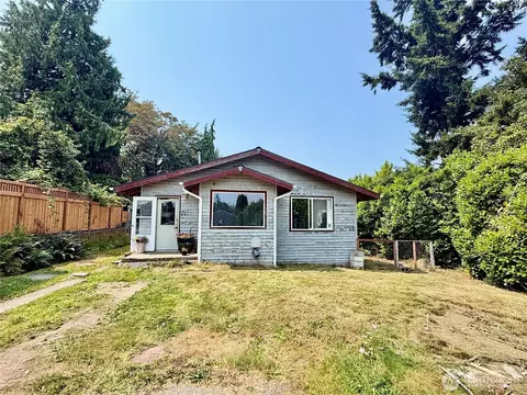 3719 Commercial Ave, Anacortes, WA 98221