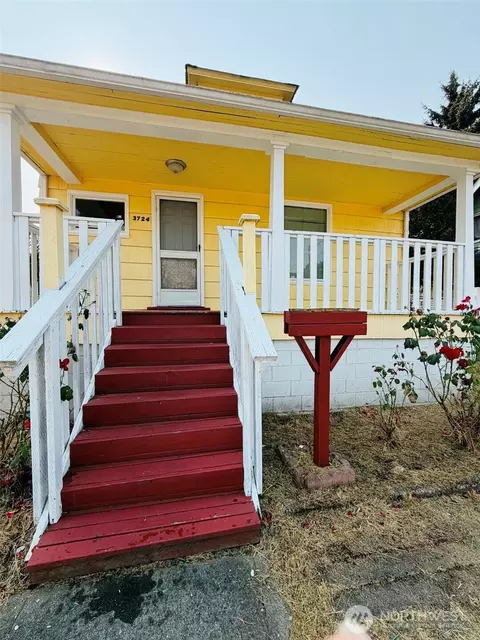 3724 E J St, Tacoma, WA 98404
