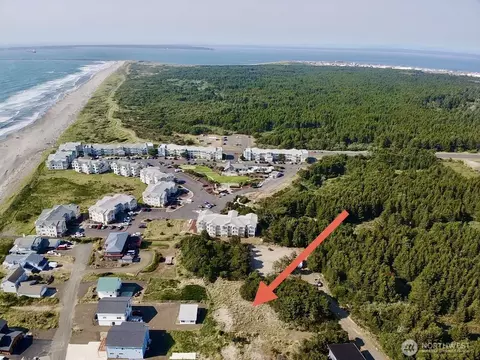 415 N Gold Ct, Westport, WA 98595