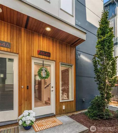 464 NE Maple Leaf Pl #B, Seattle, WA 98115