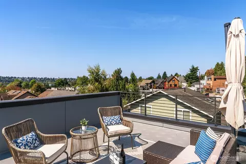 464 NE Maple Leaf Pl #B, Seattle, WA 98115