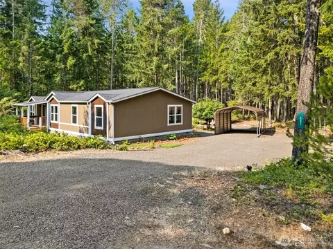 361 N Rainbow Way W, Hoodsport, WA 98548