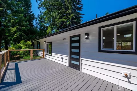 Exterior - 921 Ruby Valley Ct, Maple Falls, WA 98266 photo 2 of 10
