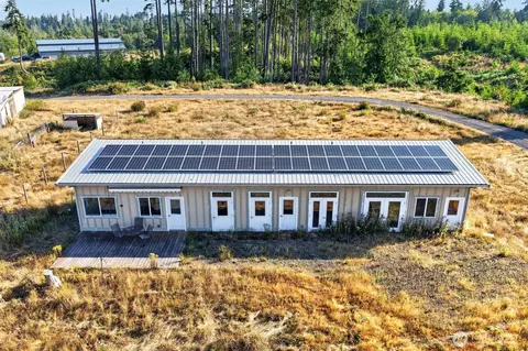1002 Lemmon Rd, Port Angeles, WA 98362