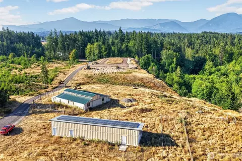 1002 Lemmon Rd, Port Angeles, WA 98362