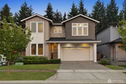 13437 Edmunds Pkwy E, Bonney Lake, WA 98391