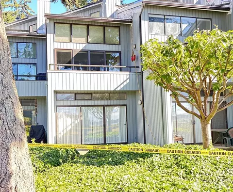 7806 Birch Bay Dr #111, Blaine, WA 98230