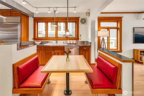 Kitchen - 2117 N 36th St, Seattle, WA 98103 photo 3 of 5