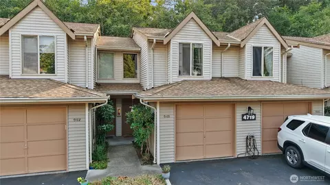 4719 NW Walgren Dr #D-103, Silverdale, WA 98383