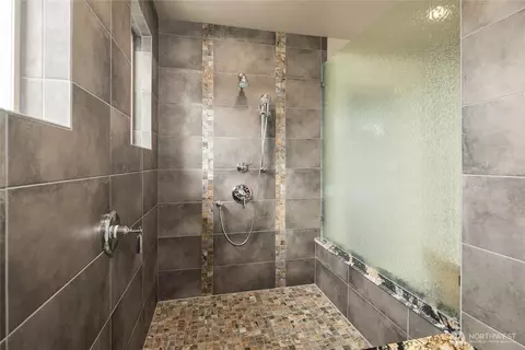 Bath - 698 Streamside Dr, Sequim, WA 98382 photo 2 of 2