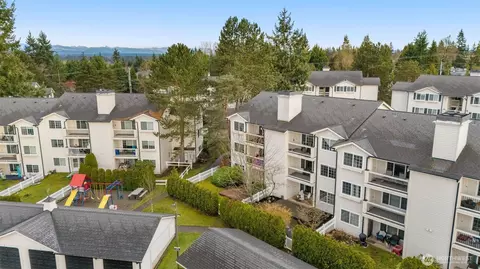 View/Area - 12404 E Gibson Rd #J105, Everett, WA 98204 photo 1 of 2