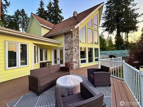 103 Lakeside Dr, Mossyrock, WA 98564