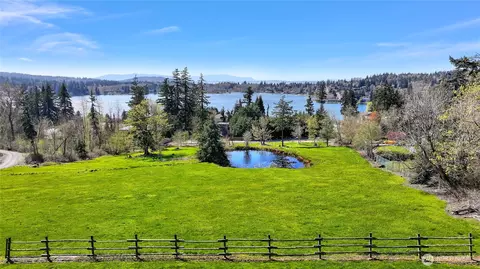 5225 E North St, Bellingham, WA 98226