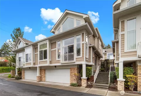 8630 113th Ln NE, Kirkland, WA 98033