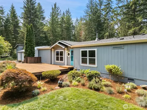1832 SW Cozy Ln, Port Orchard, WA 98367