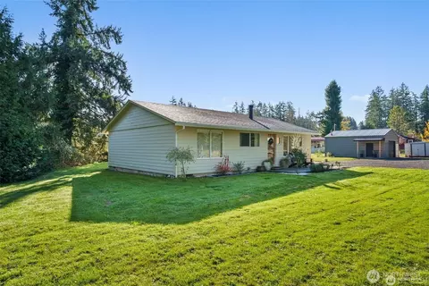 Exterior - 907 Byham Rd, Winlock, WA 98596 photo 3 of 9