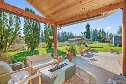 Exterior - 907 Byham Rd, Winlock, WA 98596 photo 6 of 9