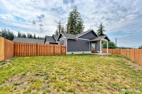 Exterior - 1112 Falcon Ct, Everson, WA 98247 photo 5 of 7