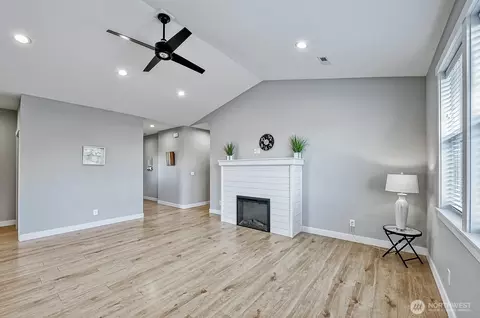 Living - 1112 Falcon Ct, Everson, WA 98247 photo 3 of 3